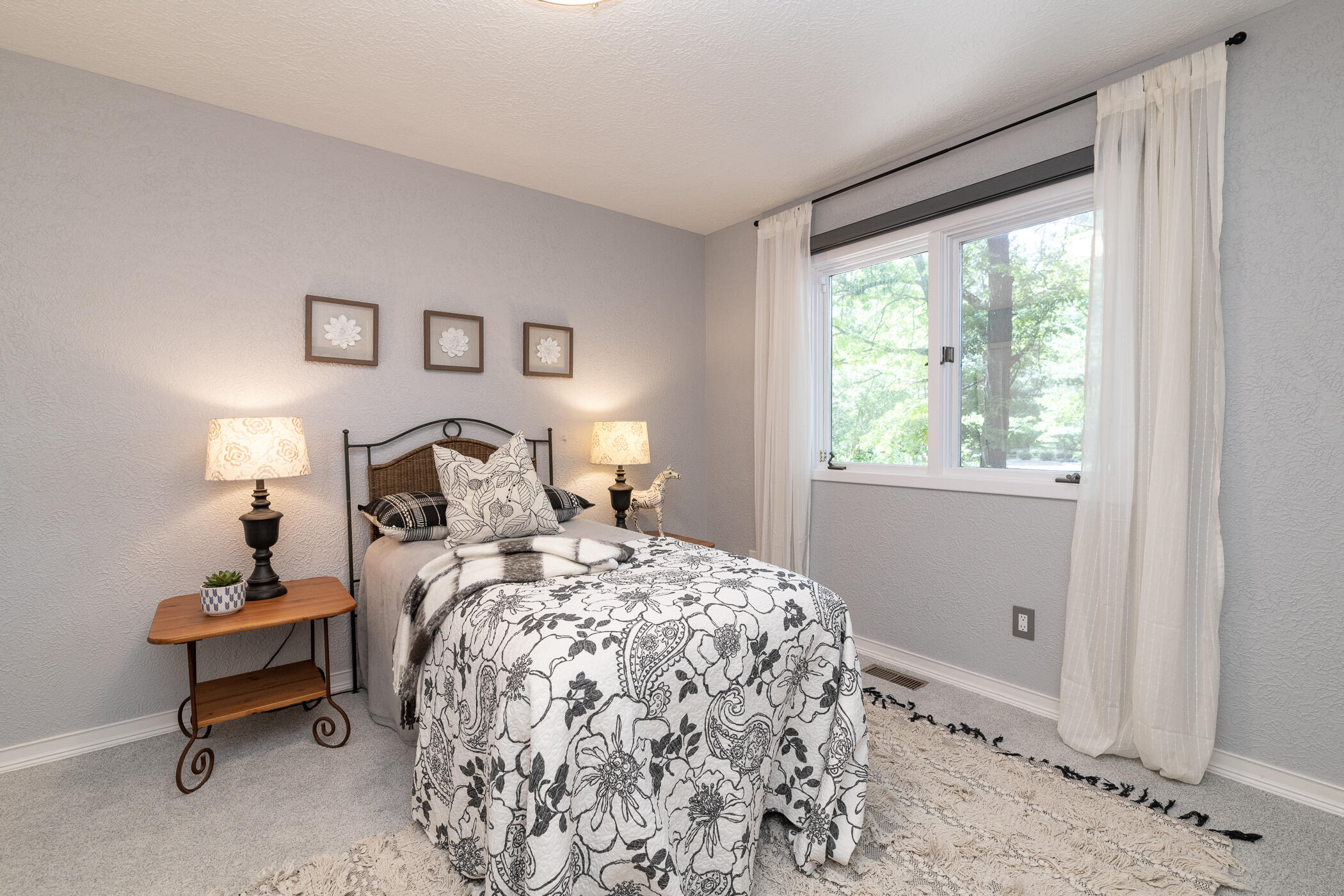 7129 Lakeridge Place Kalamazoo MI 49009