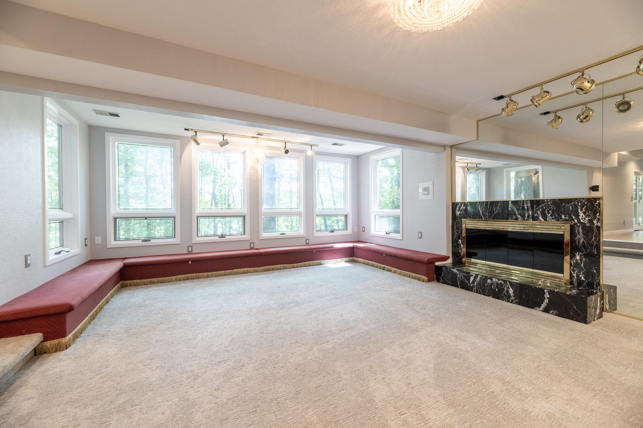 7129 Lakeridge Place Kalamazoo MI 49009