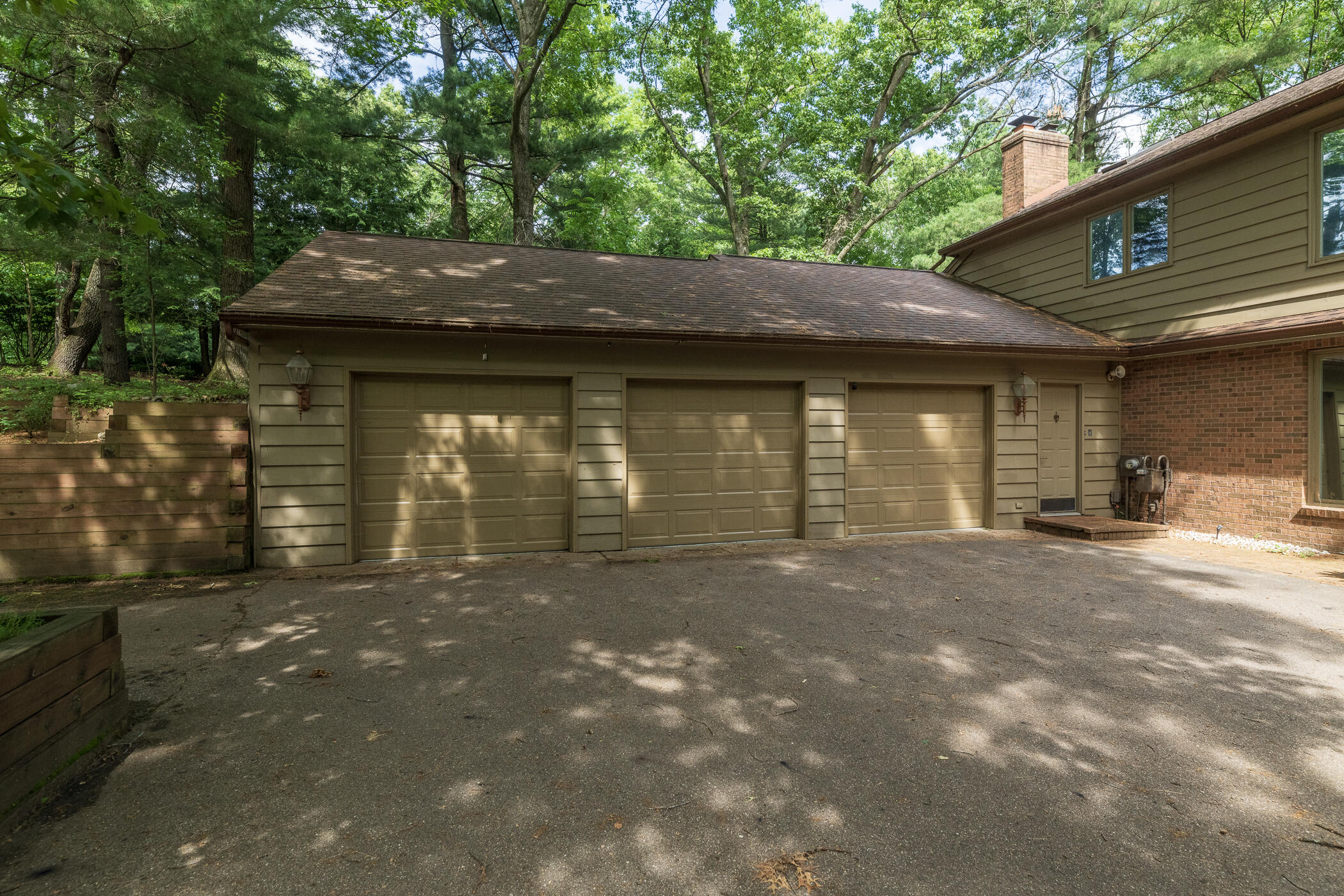 7129 Lakeridge Place Kalamazoo MI 49009