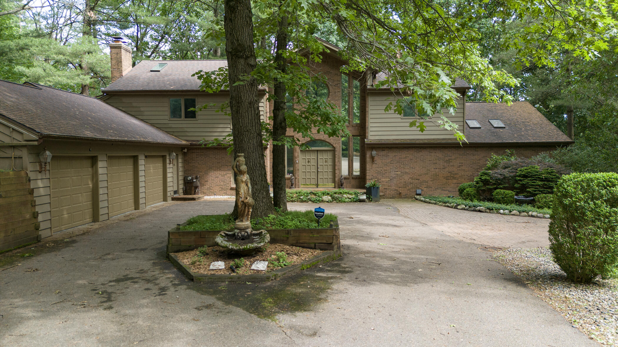 7129 Lakeridge Place Kalamazoo MI 49009