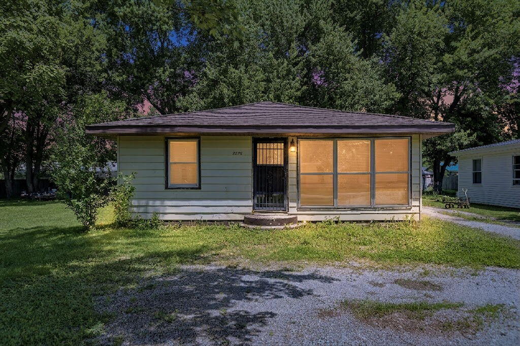 7275 Helen Coloma MI 49038