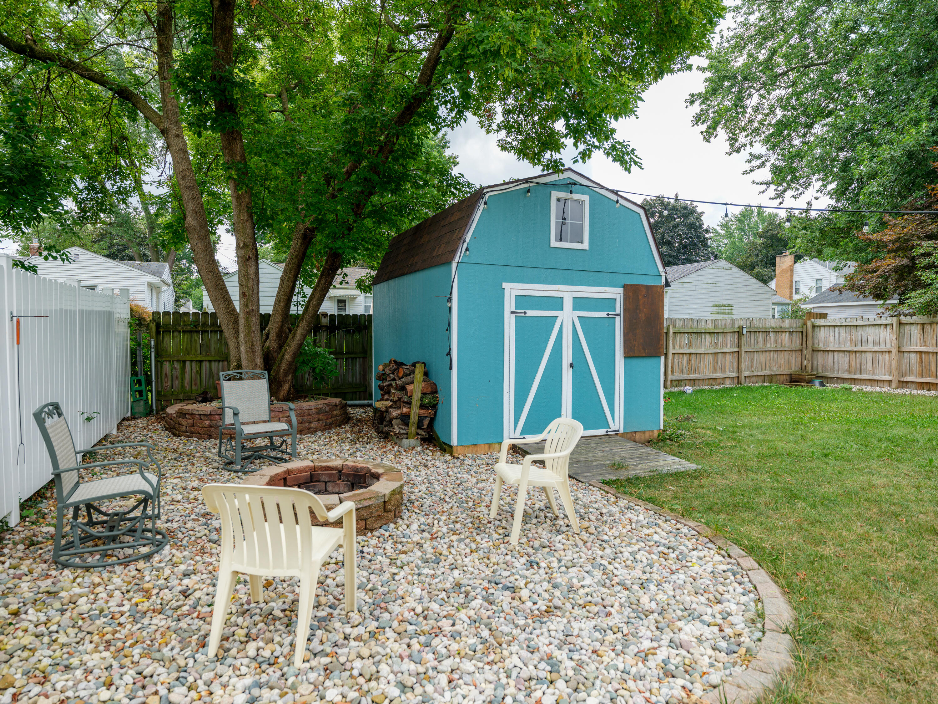 1622 Homecrest Avenue Kalamazoo MI 49001
