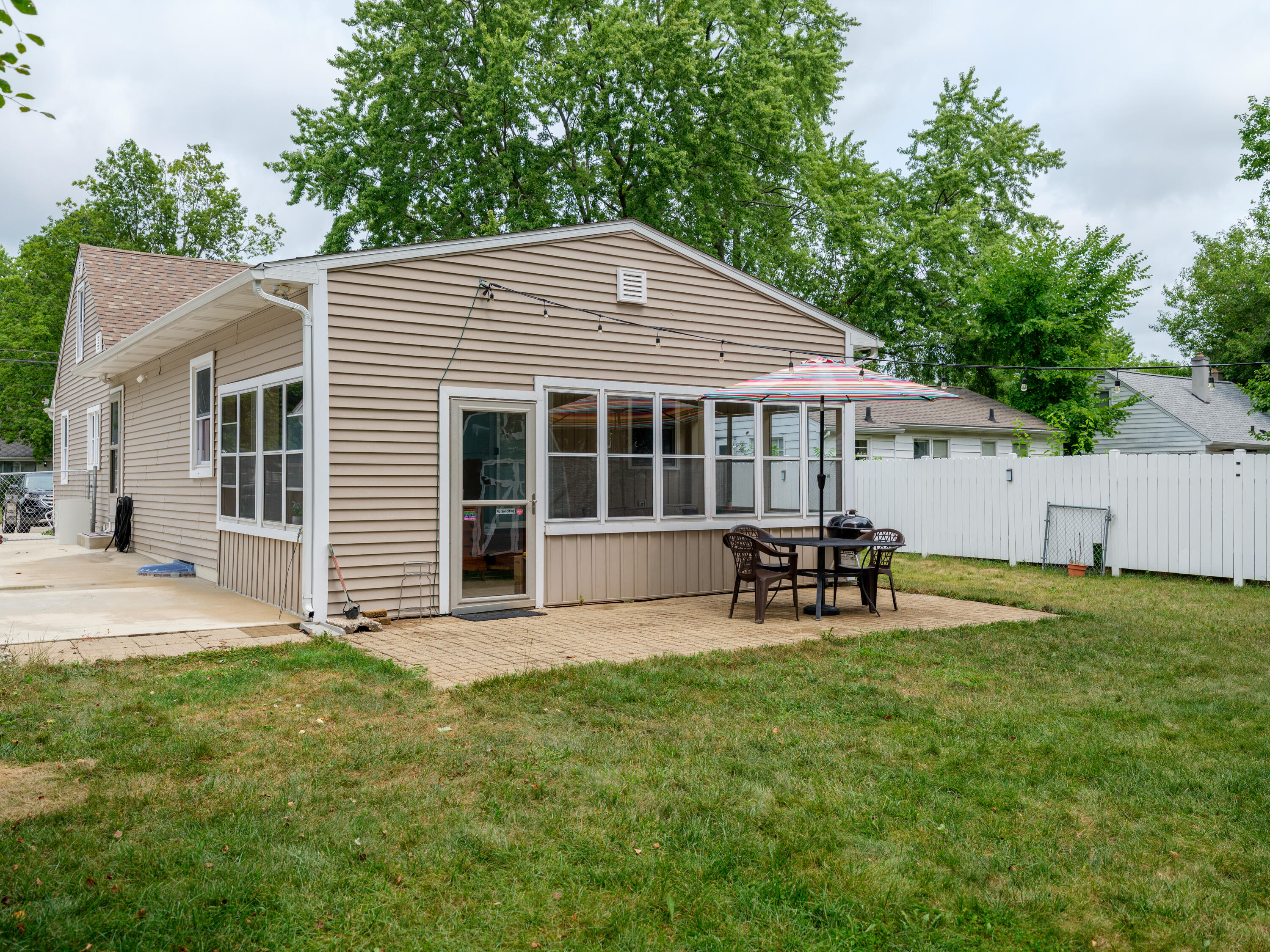 1622 Homecrest Avenue Kalamazoo MI 49001