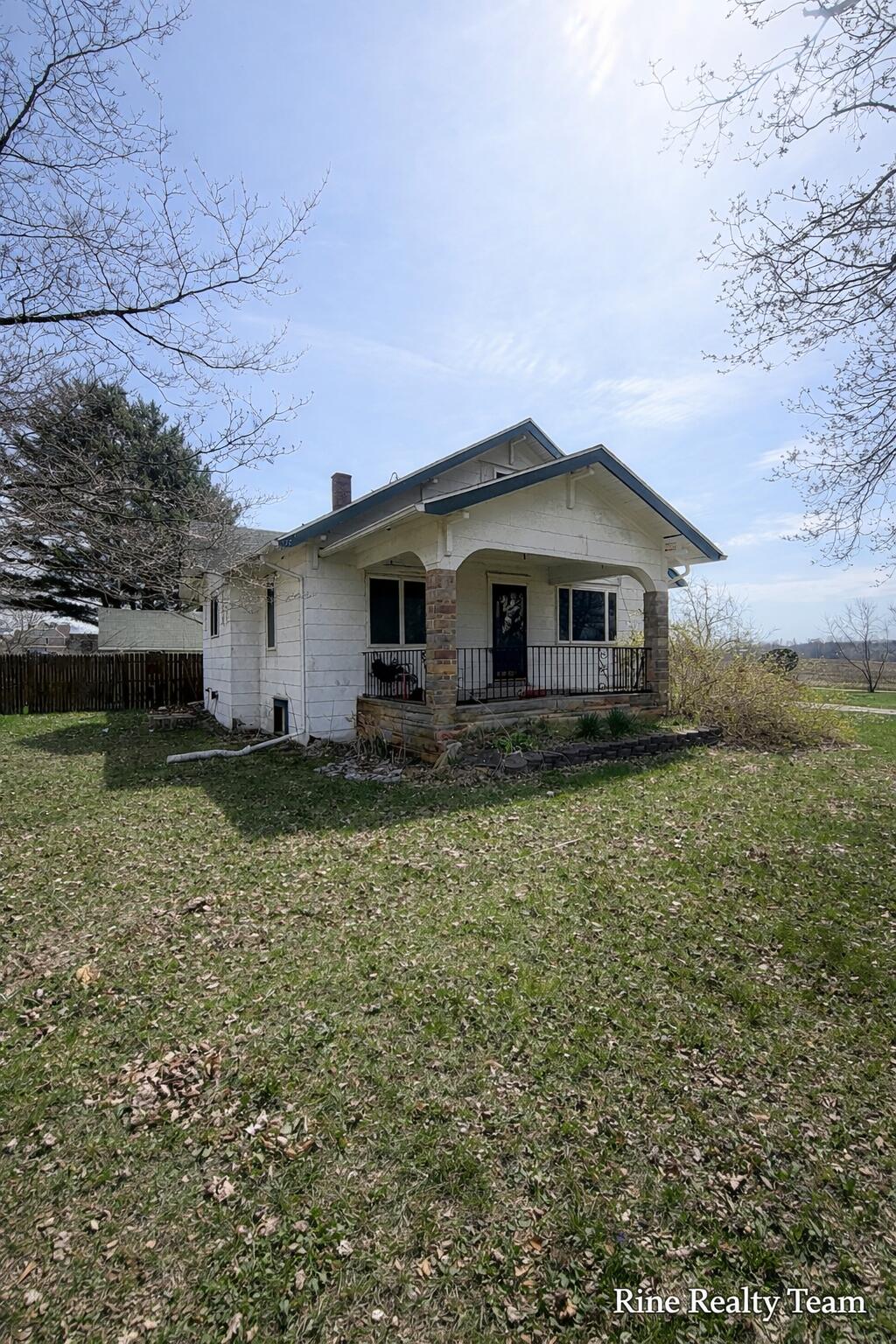 1091 N Benton Center Road Benton Harbor MI 49022