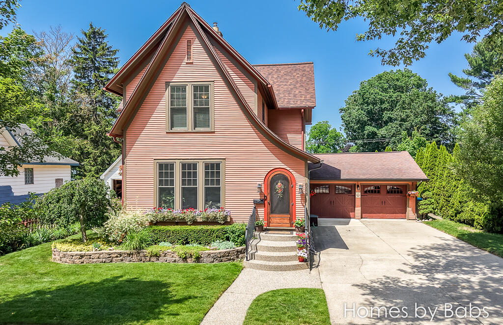 2027 Bourdon Street Muskegon MI 49441