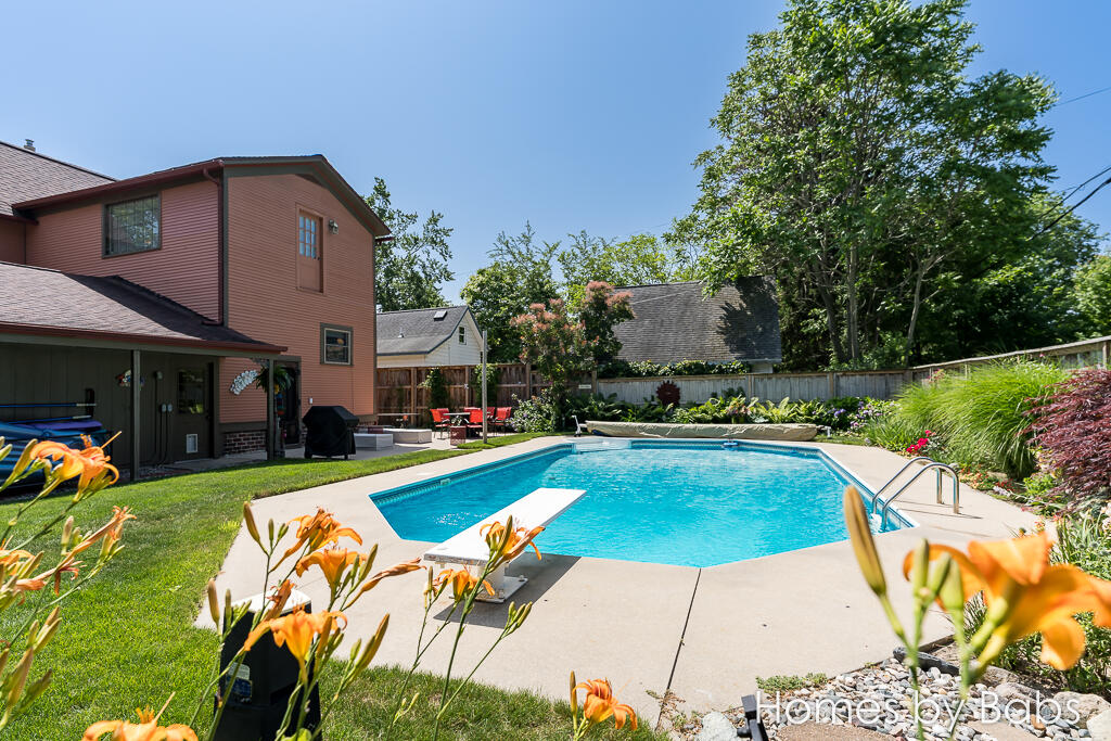 2027 Bourdon Street Muskegon MI 49441