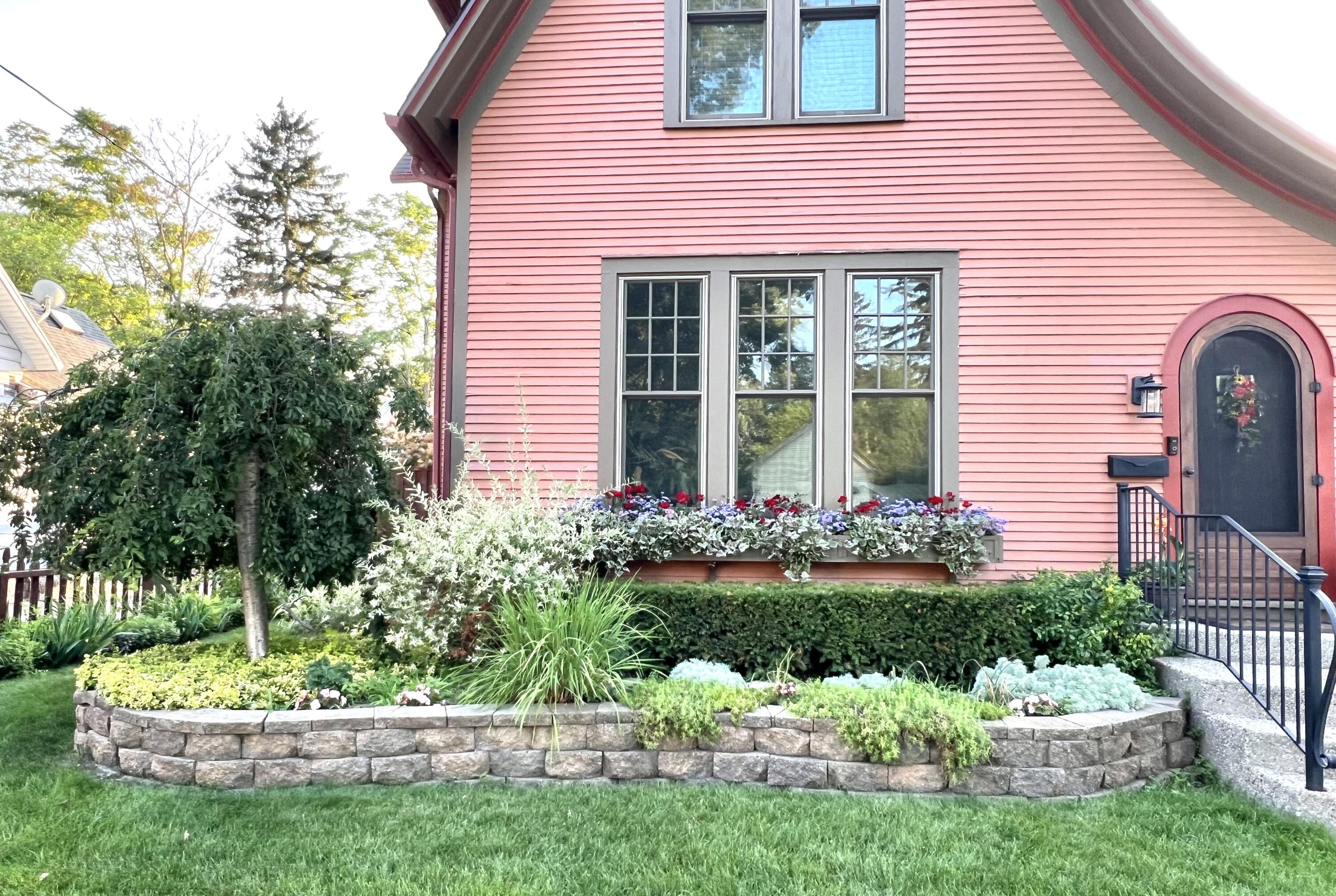 2027 Bourdon Street Muskegon MI 49441