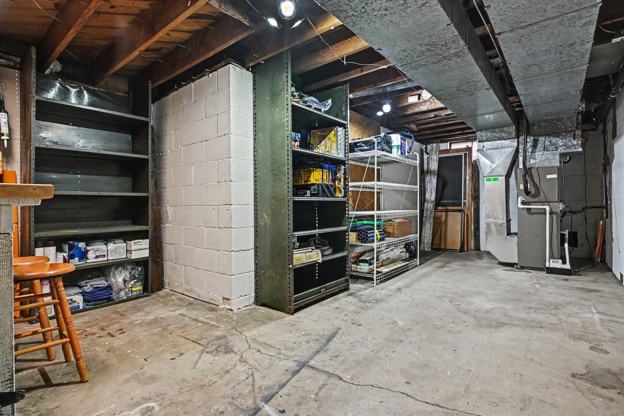 2402 S 3rd Street Niles MI 49120