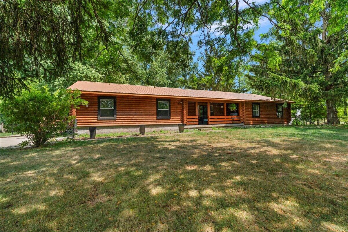 4613 34th Street Zeeland MI 49464
