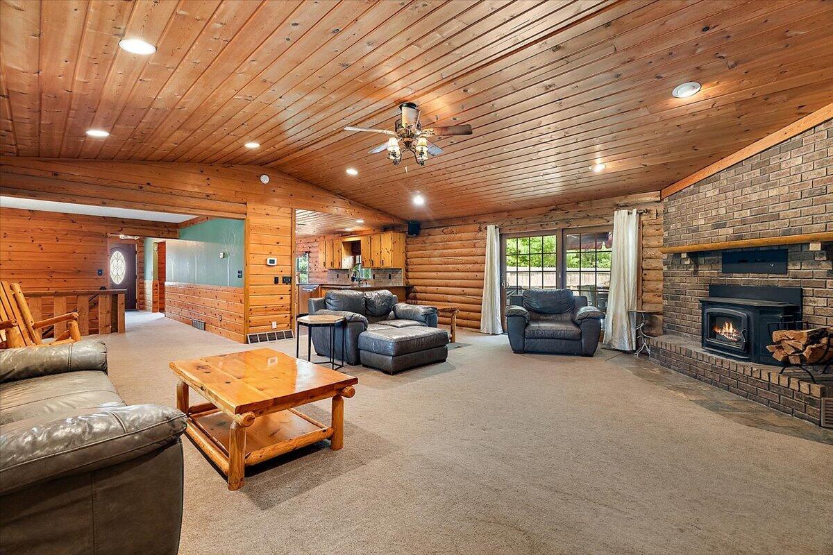 4613 34th Street Zeeland MI 49464