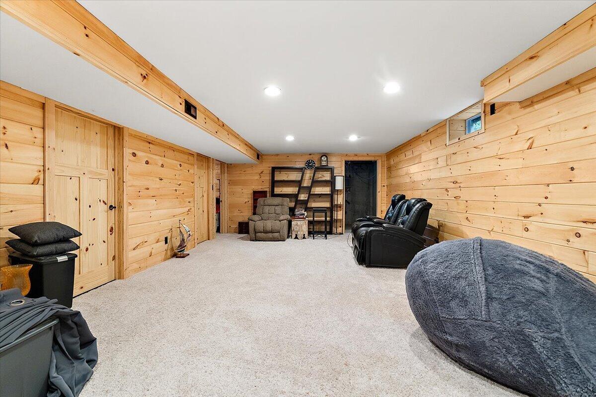 4613 34th Street Zeeland MI 49464