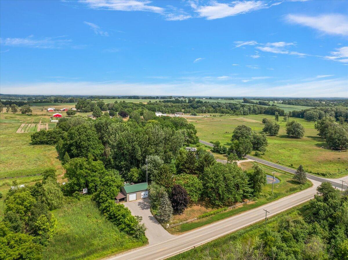 4613 34th Street Zeeland MI 49464