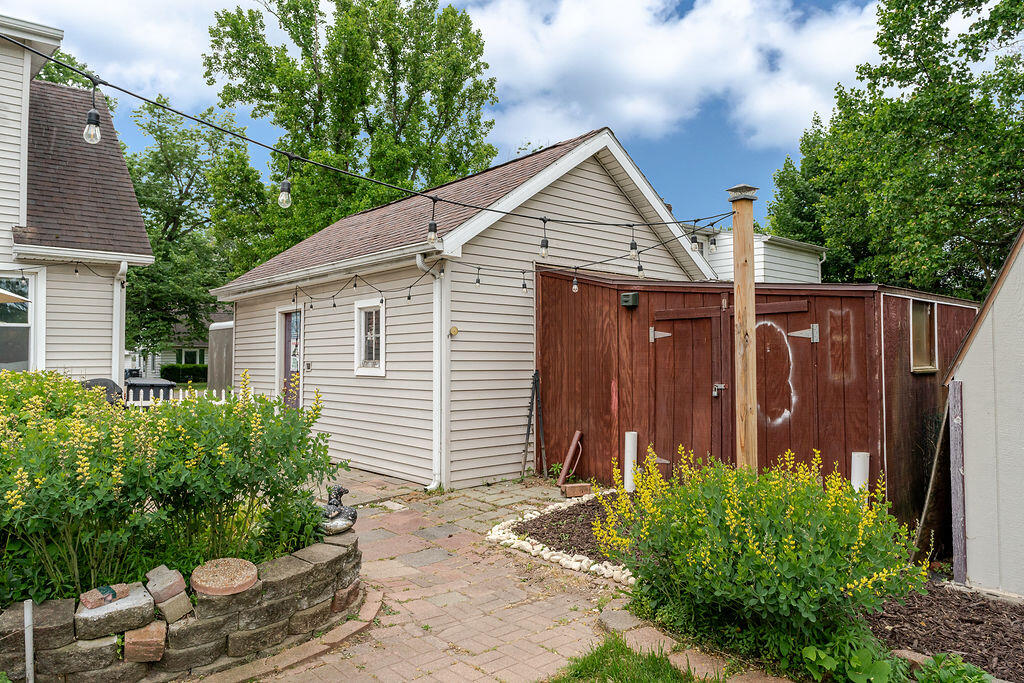 420 Oakhurst Avenue Kalamazoo MI 49001
