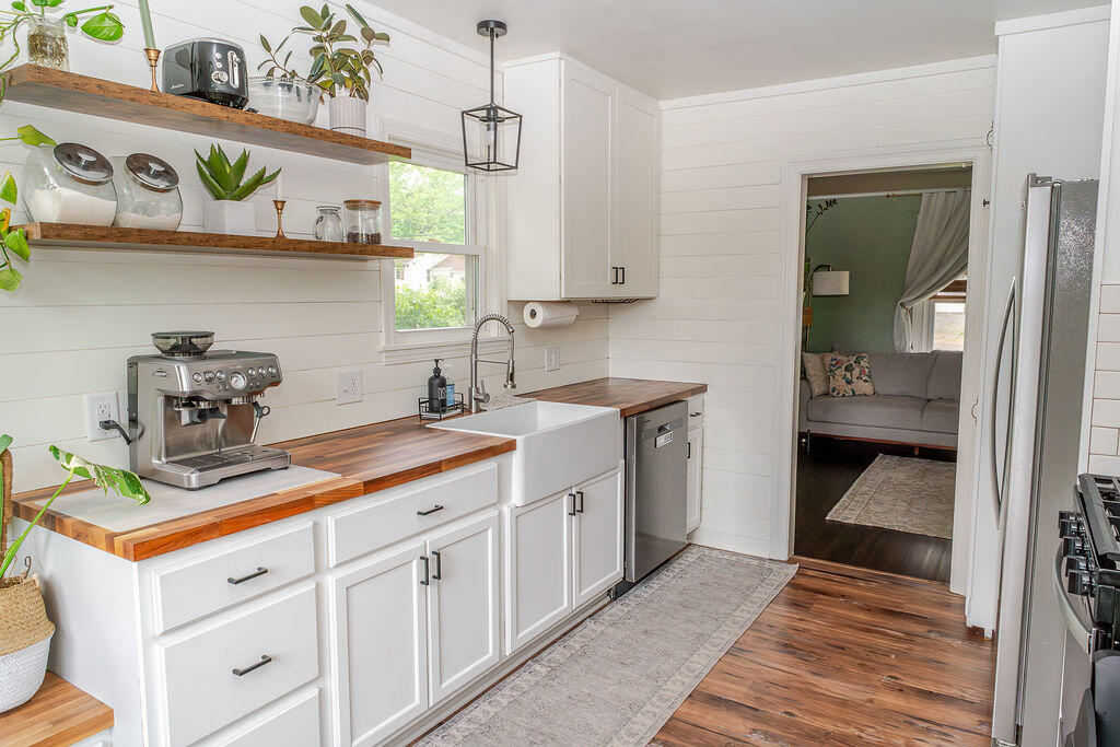 420 Oakhurst Avenue Kalamazoo MI 49001