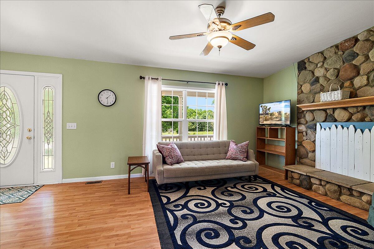 2171 Walking Horse Lane Allegan MI 49010