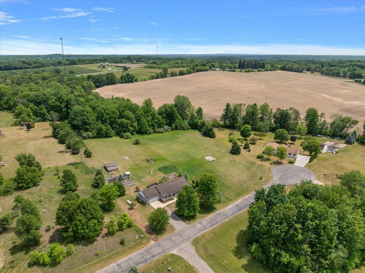 2171 Walking Horse Lane Allegan MI 49010