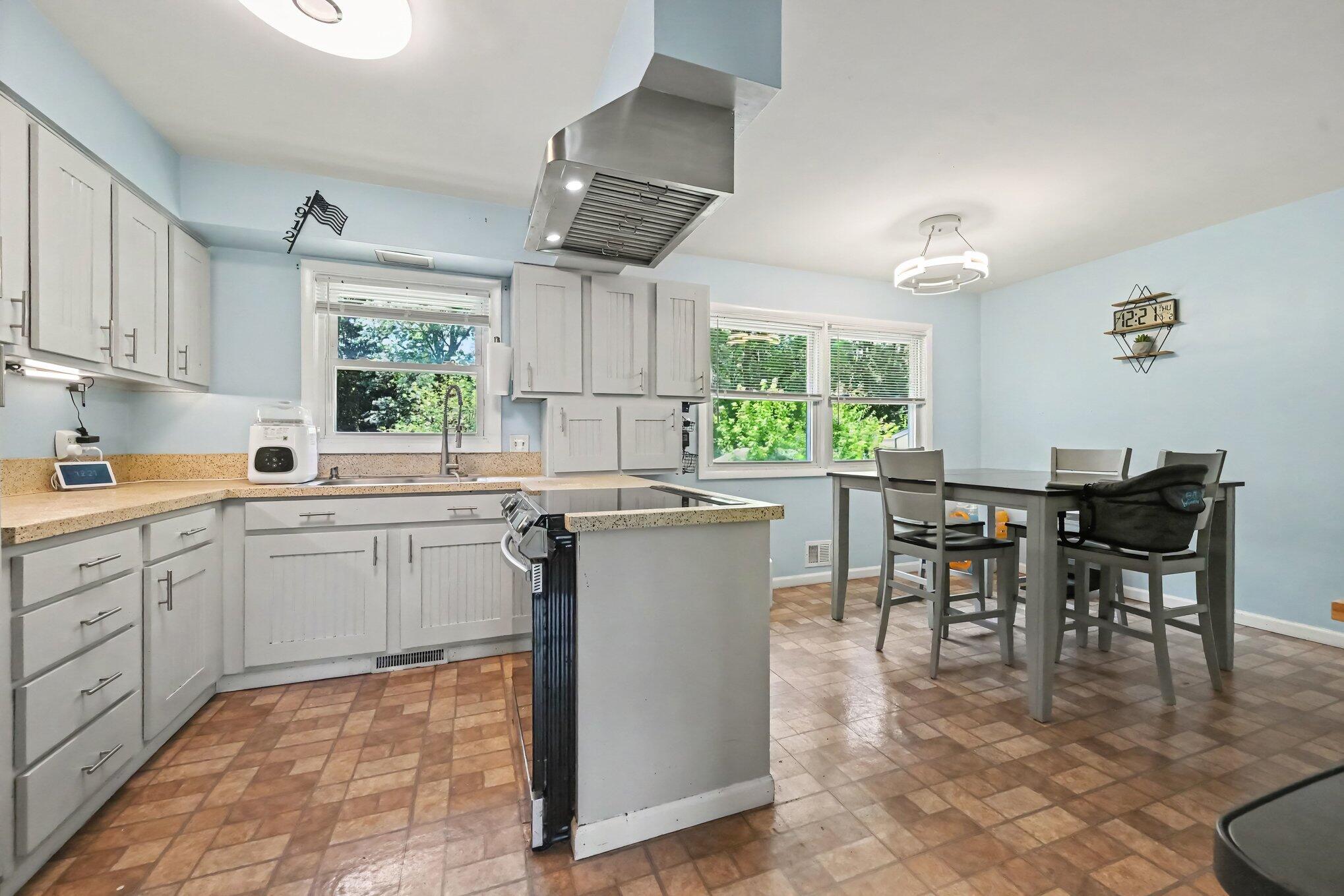 1912 Lauralwood Avenue Portage MI 49002