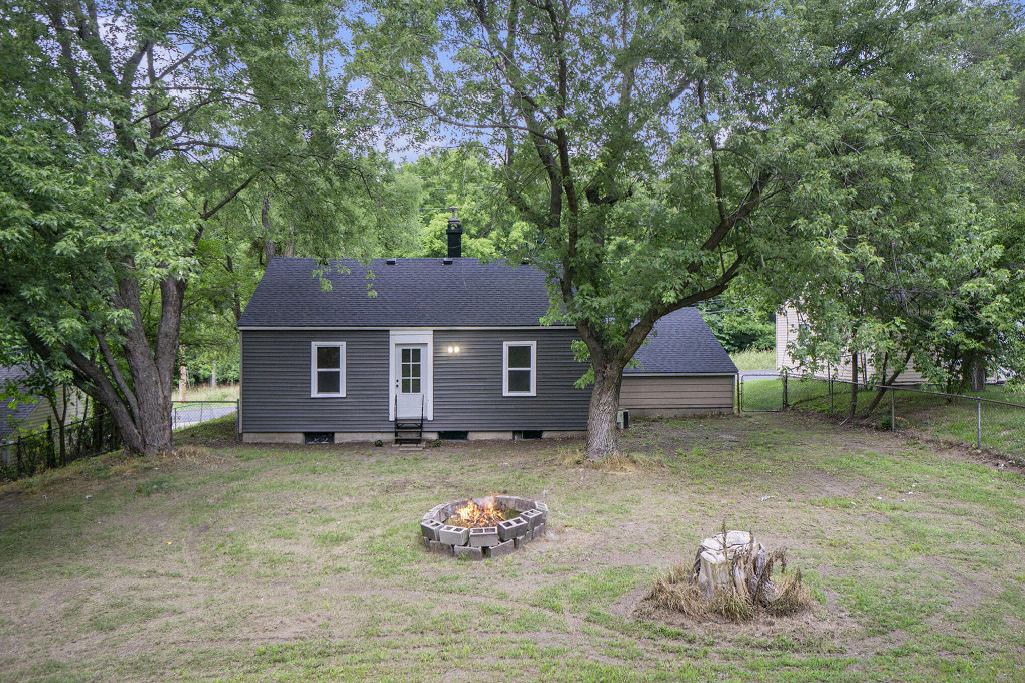 1042 E Mosel Avenue Kalamazoo MI 49004