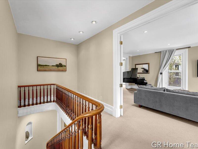 22 Jefferson Avenue SE Grand Rapids MI 49503