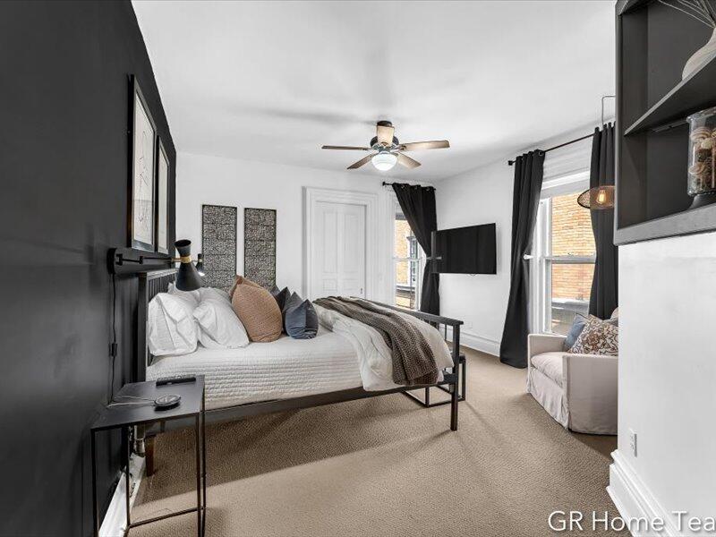 22 Jefferson Avenue SE Grand Rapids MI 49503