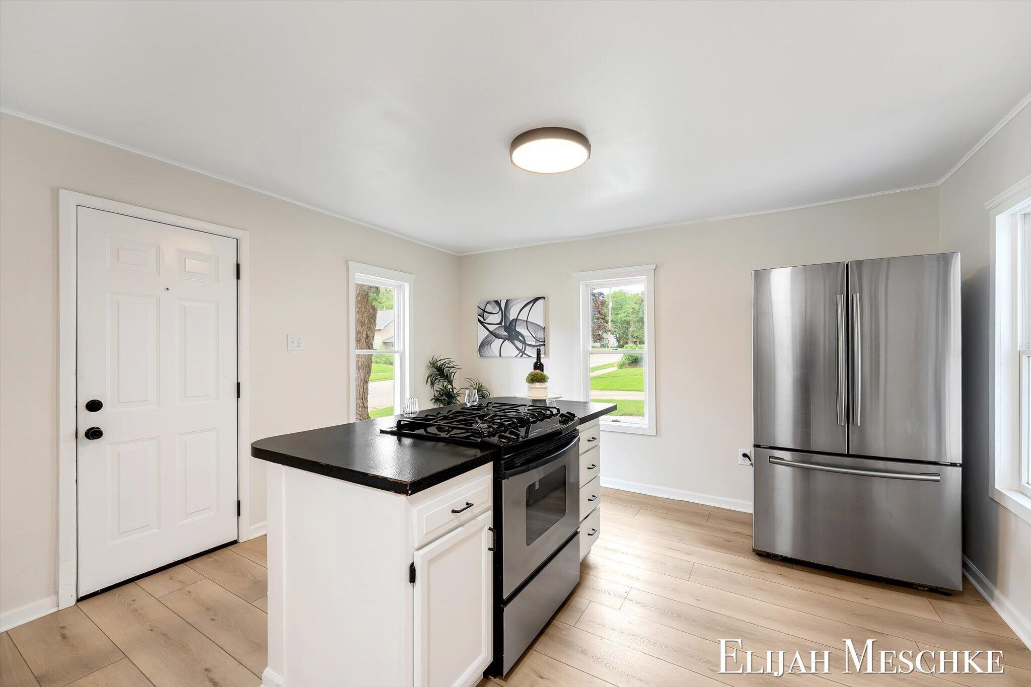 801 Coldbrook Street NE Grand Rapids MI 49503