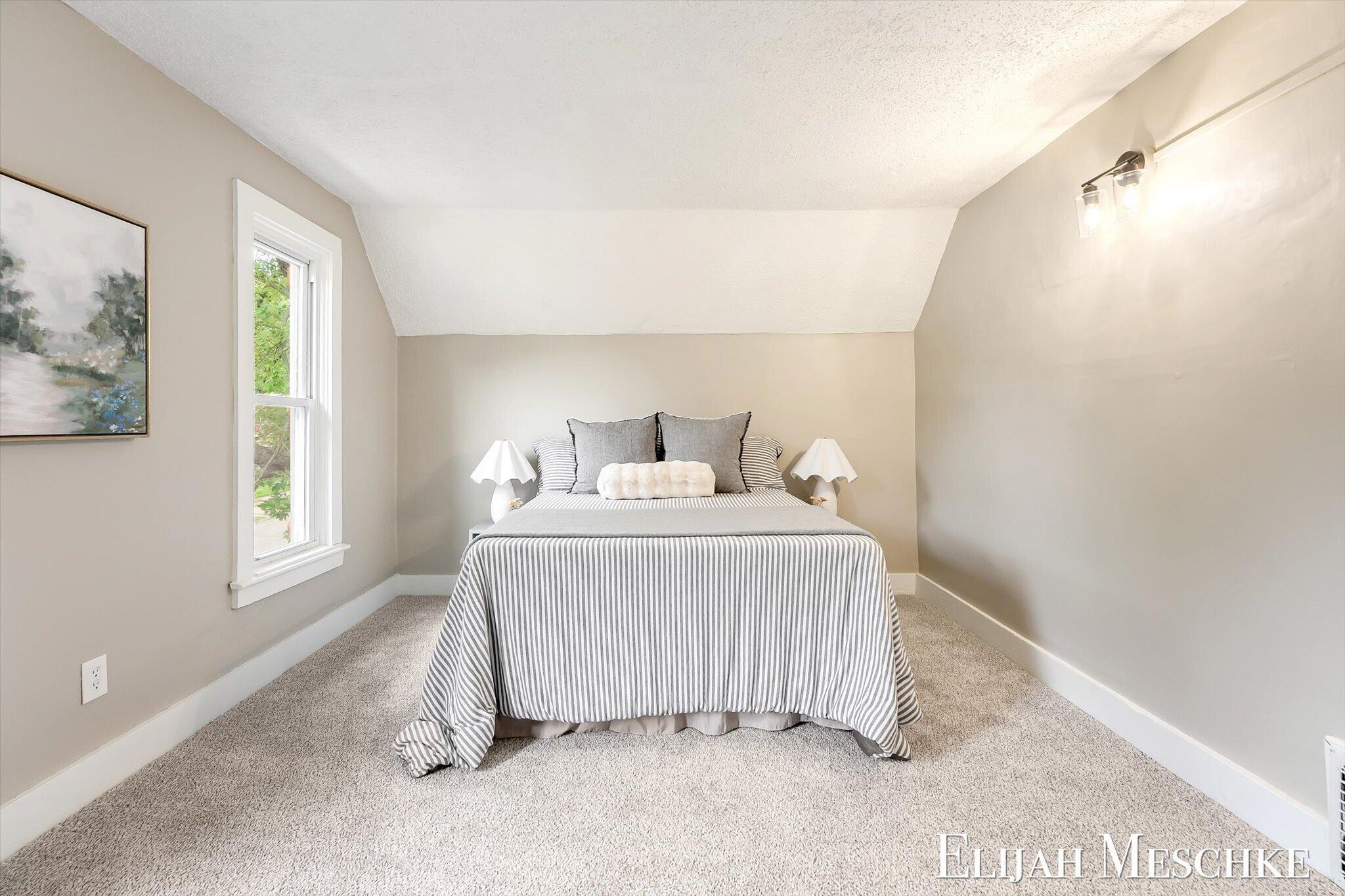801 Coldbrook Street NE Grand Rapids MI 49503