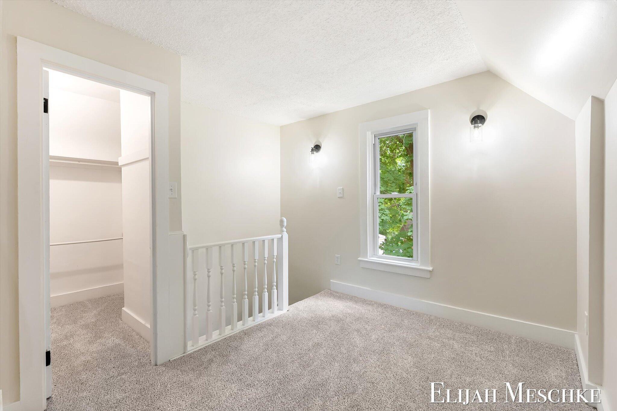 801 Coldbrook Street NE Grand Rapids MI 49503