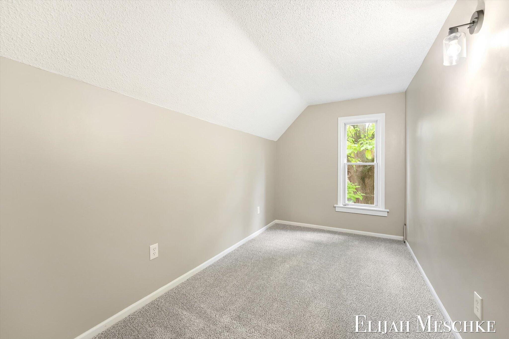 801 Coldbrook Street NE Grand Rapids MI 49503