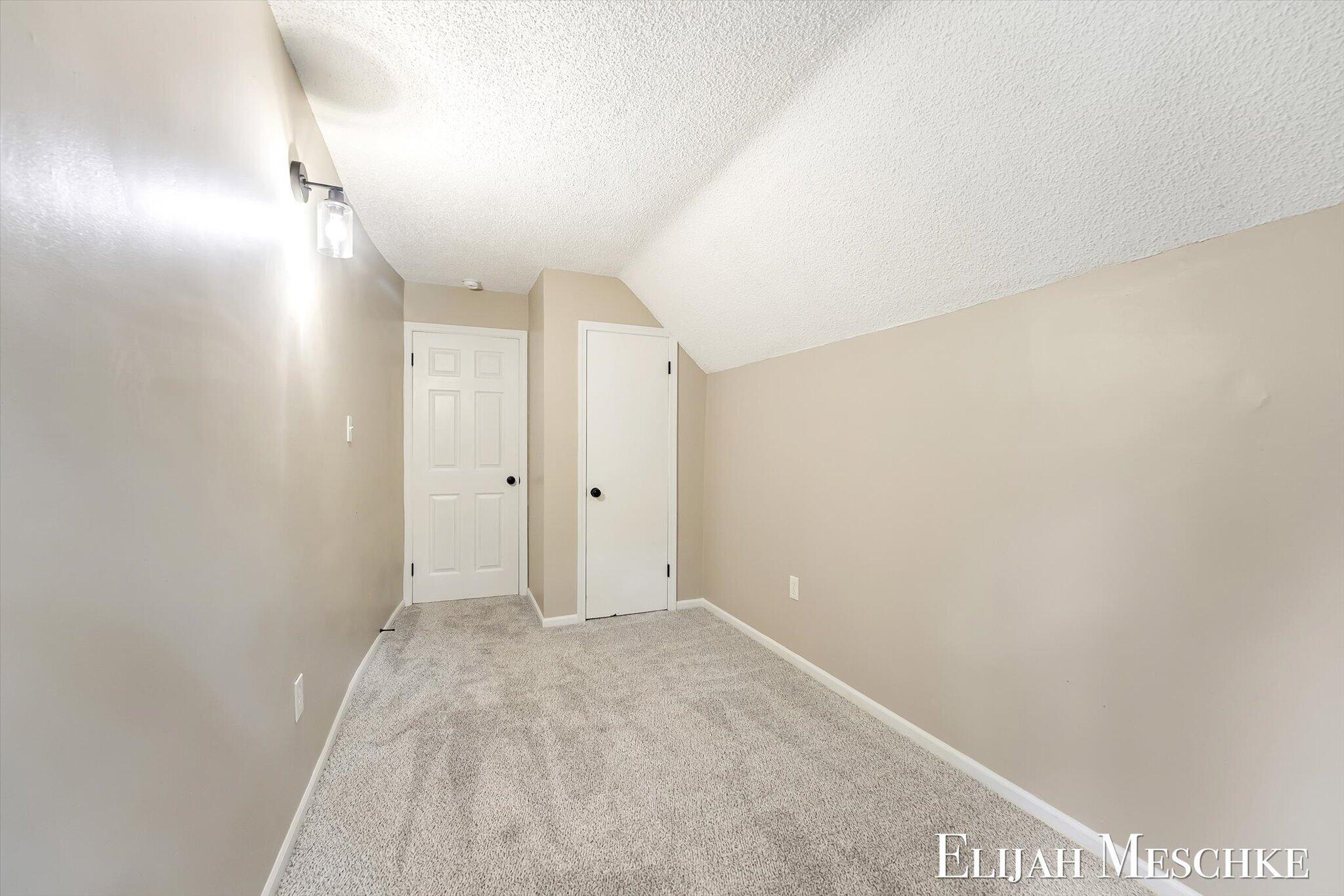 801 Coldbrook Street NE Grand Rapids MI 49503