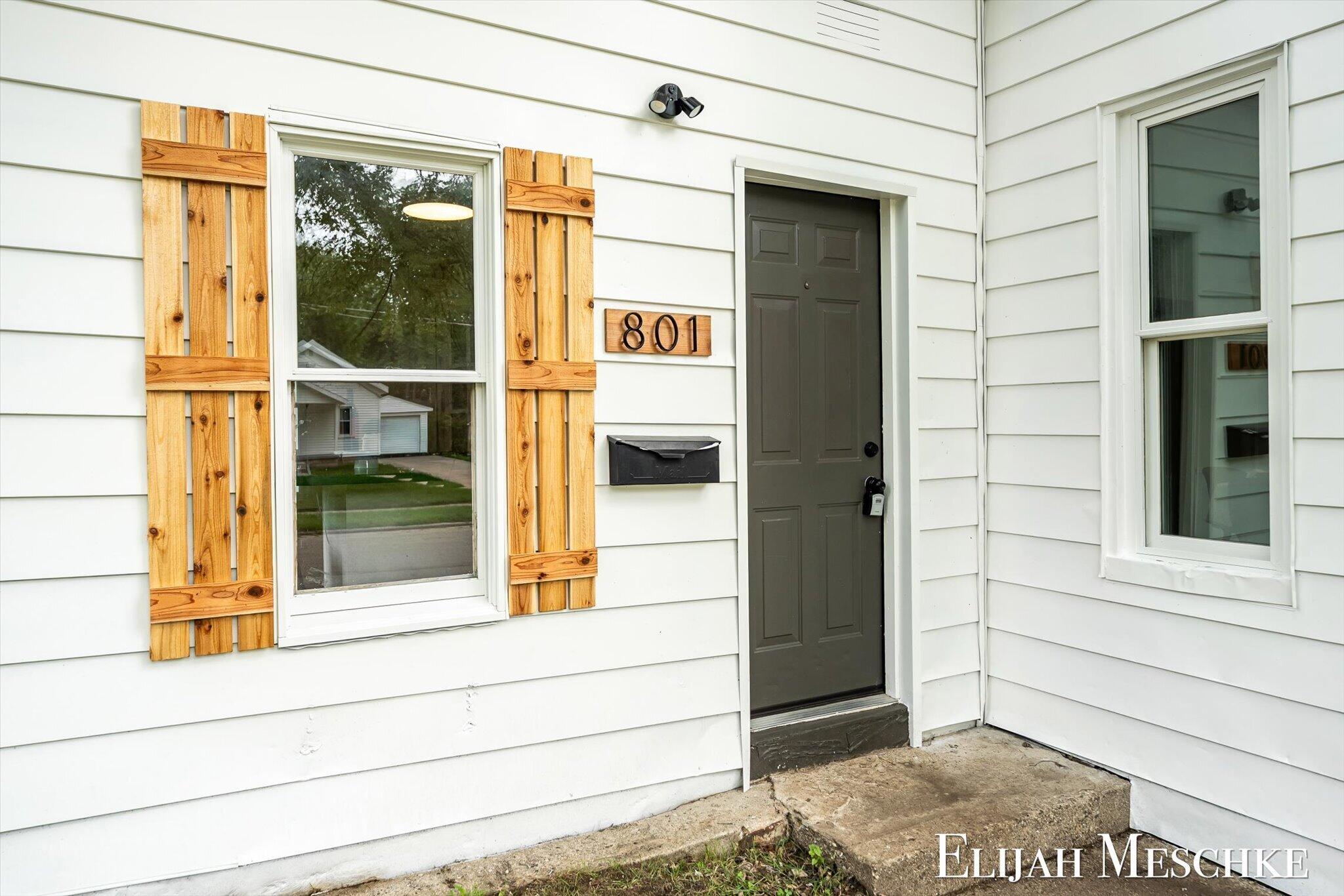 801 Coldbrook Street NE Grand Rapids MI 49503