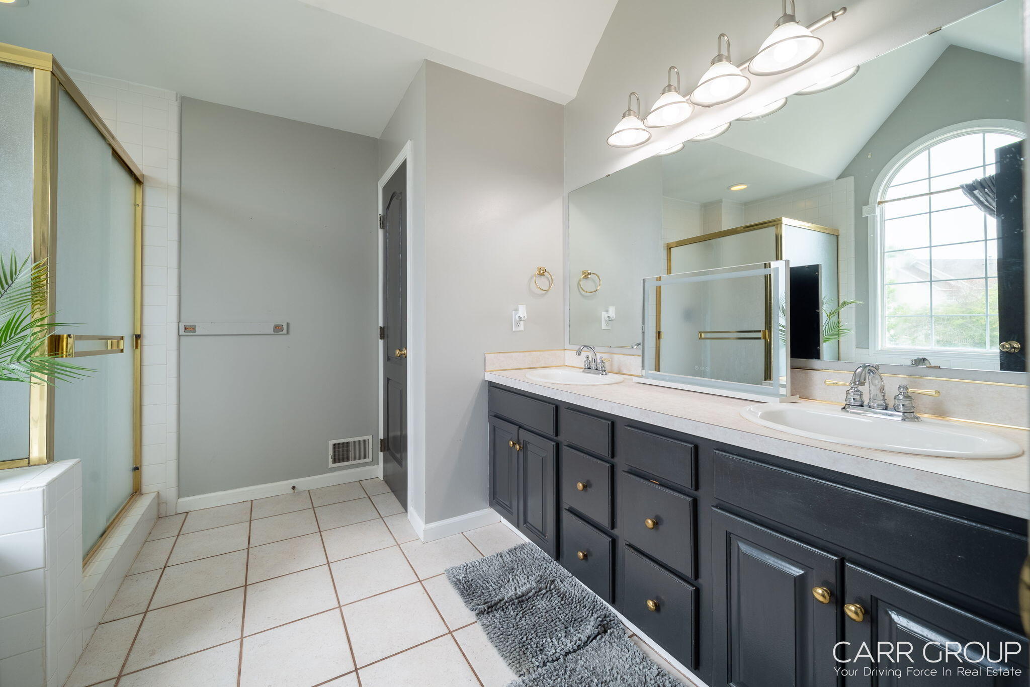 1286 Bentree SE Grand Rapids MI 49508