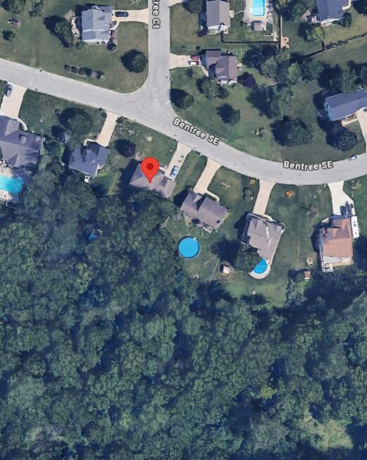 1286 Bentree SE Grand Rapids MI 49508
