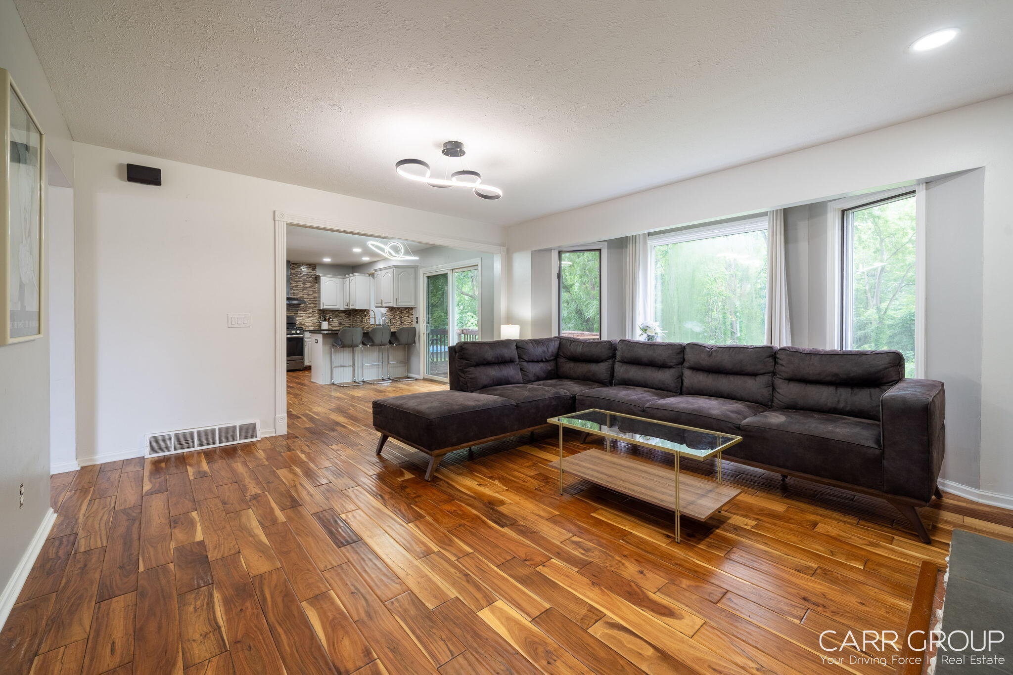 1286 Bentree SE Grand Rapids MI 49508