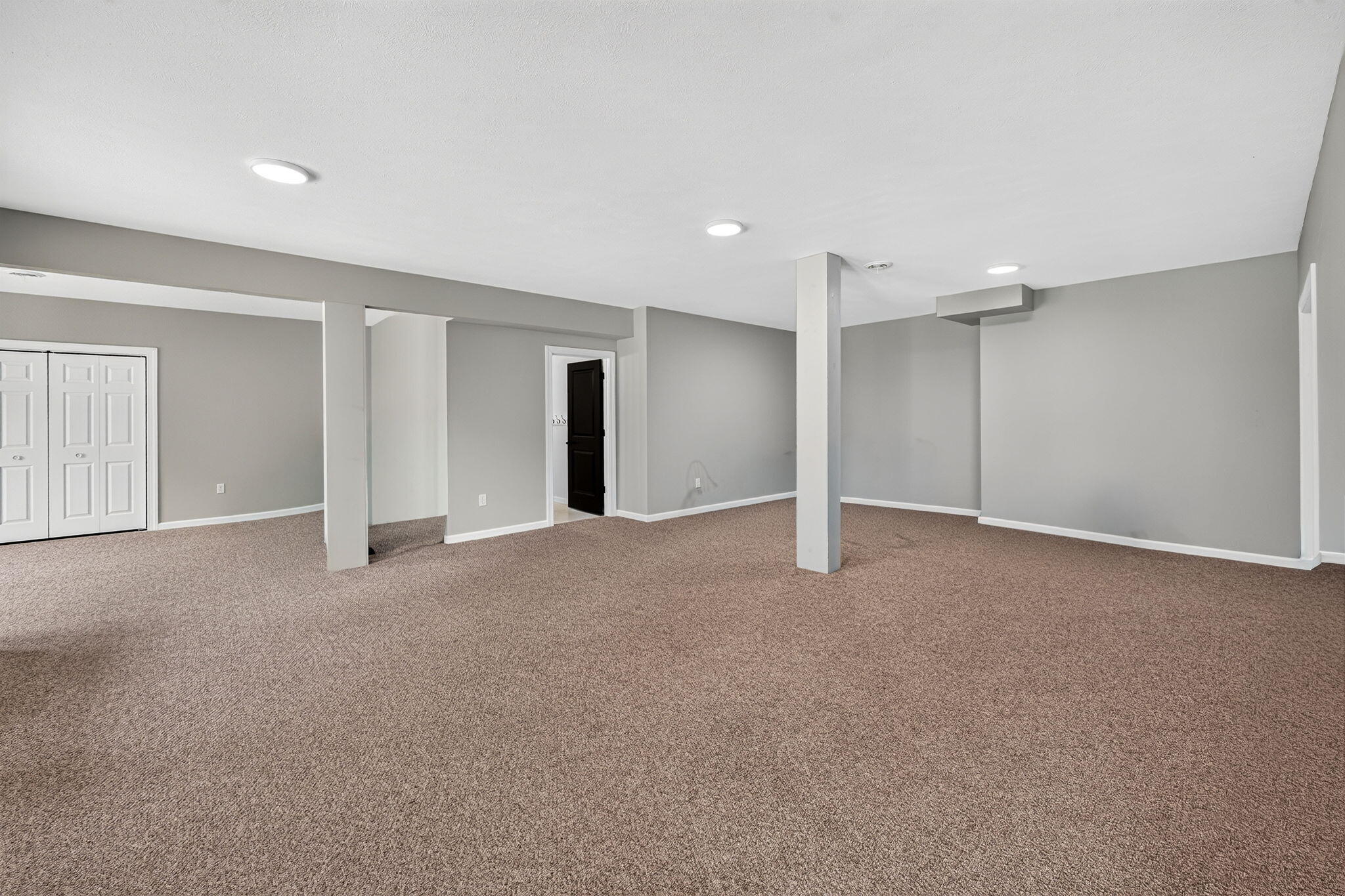 14275 Deer Path Buchanan MI 49107