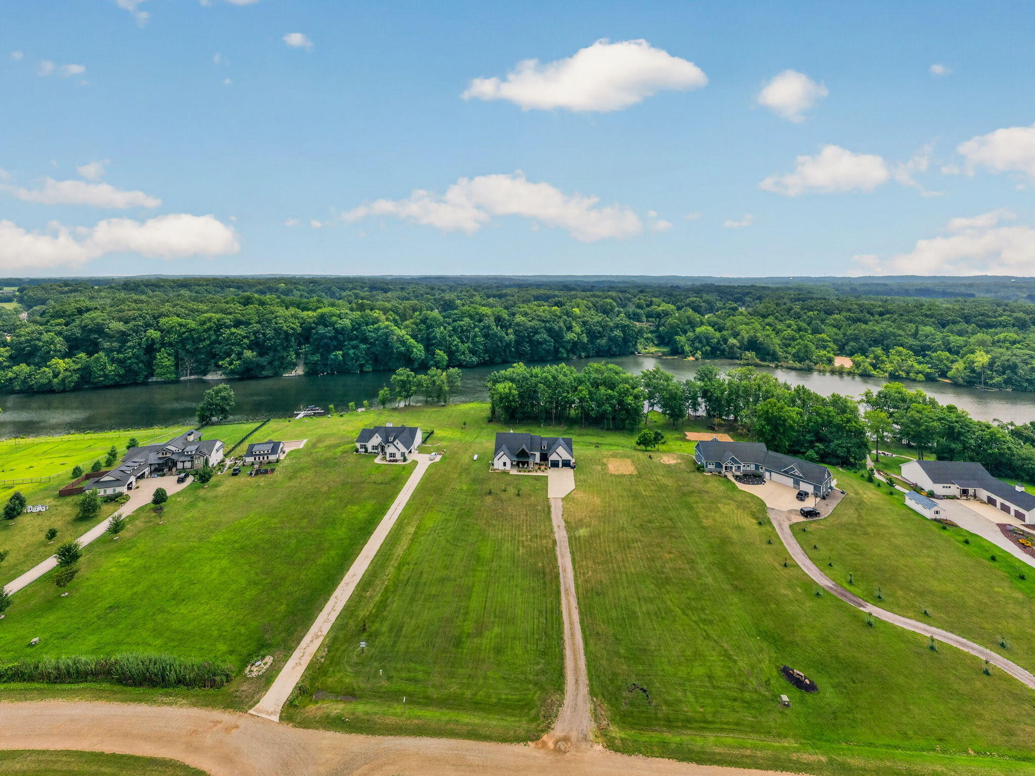 14275 Deer Path Buchanan MI 49107