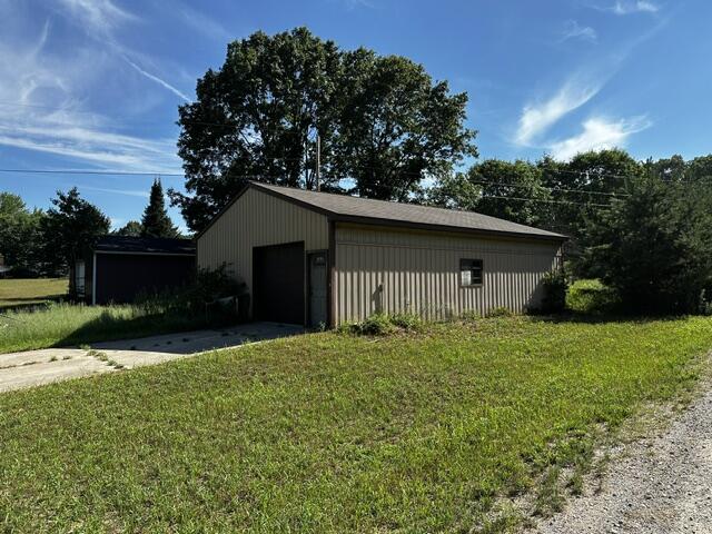 7676 Courtland Drive NE Rockford MI 49341