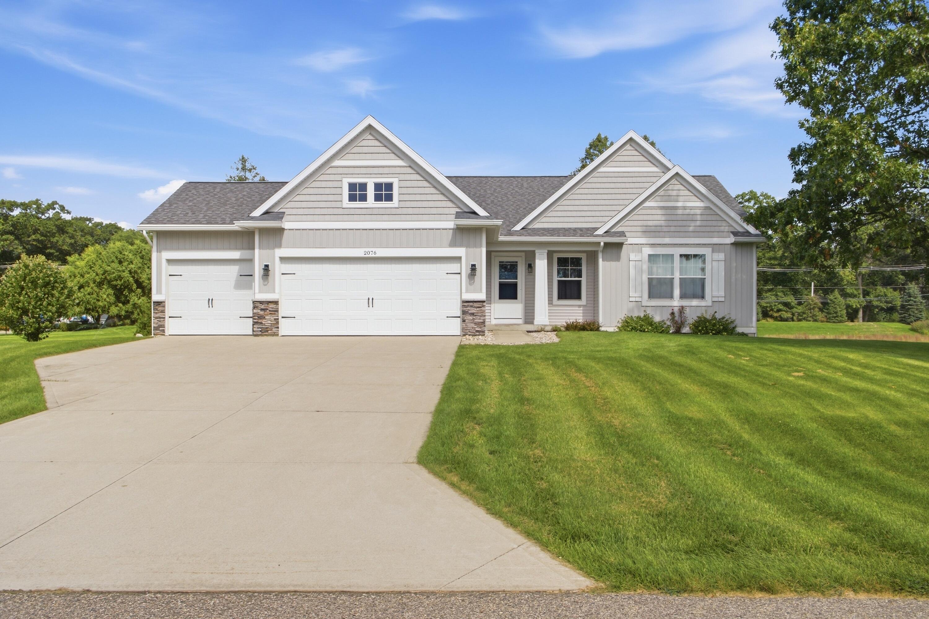 2076 Poplar Court Muskegon MI 49445