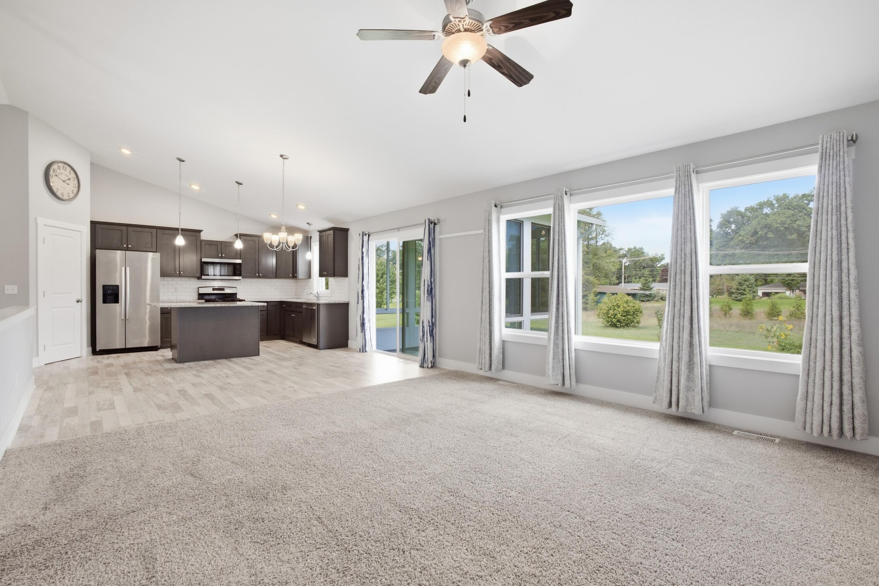 2076 Poplar Court Muskegon MI 49445
