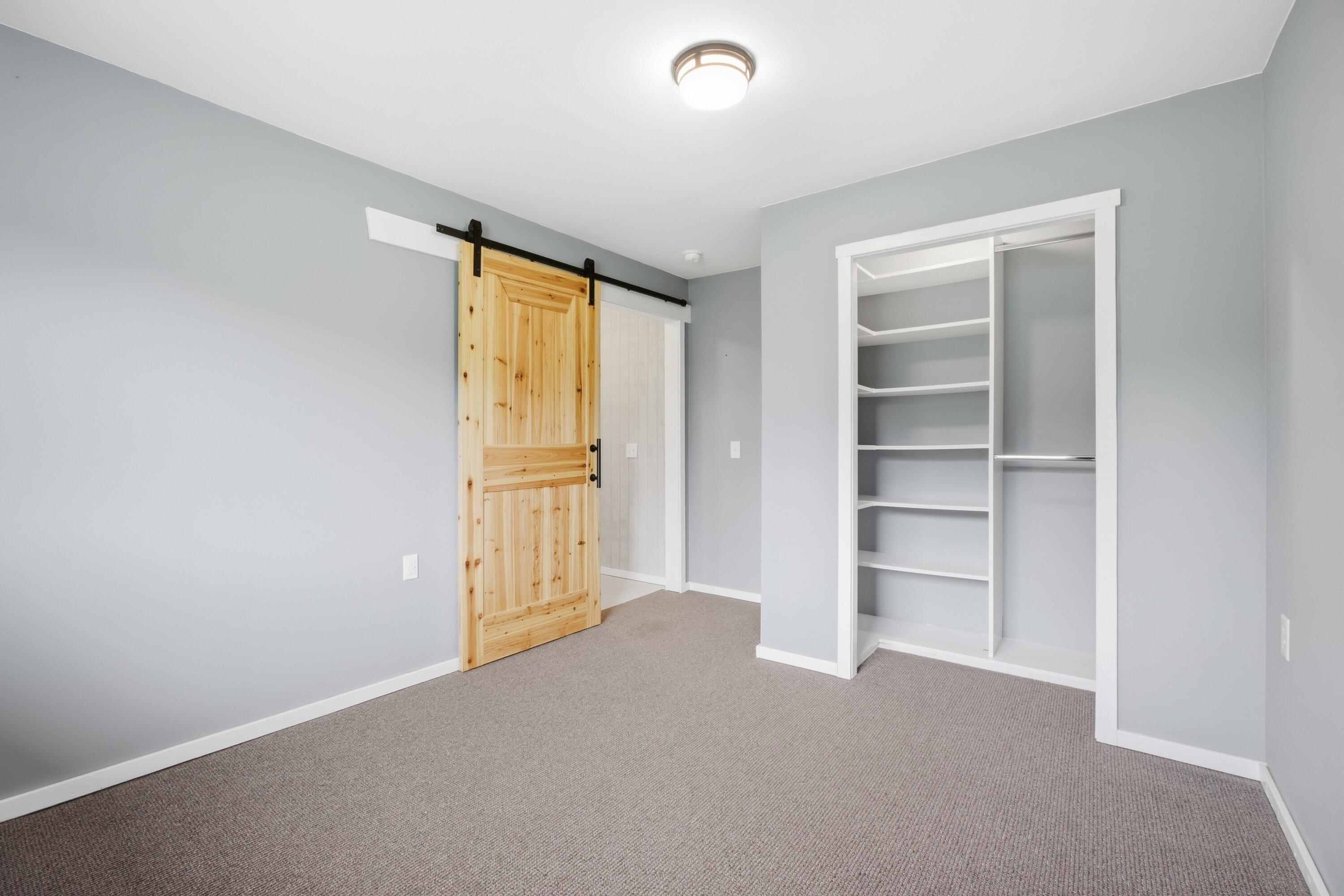 2076 Poplar Court Muskegon MI 49445