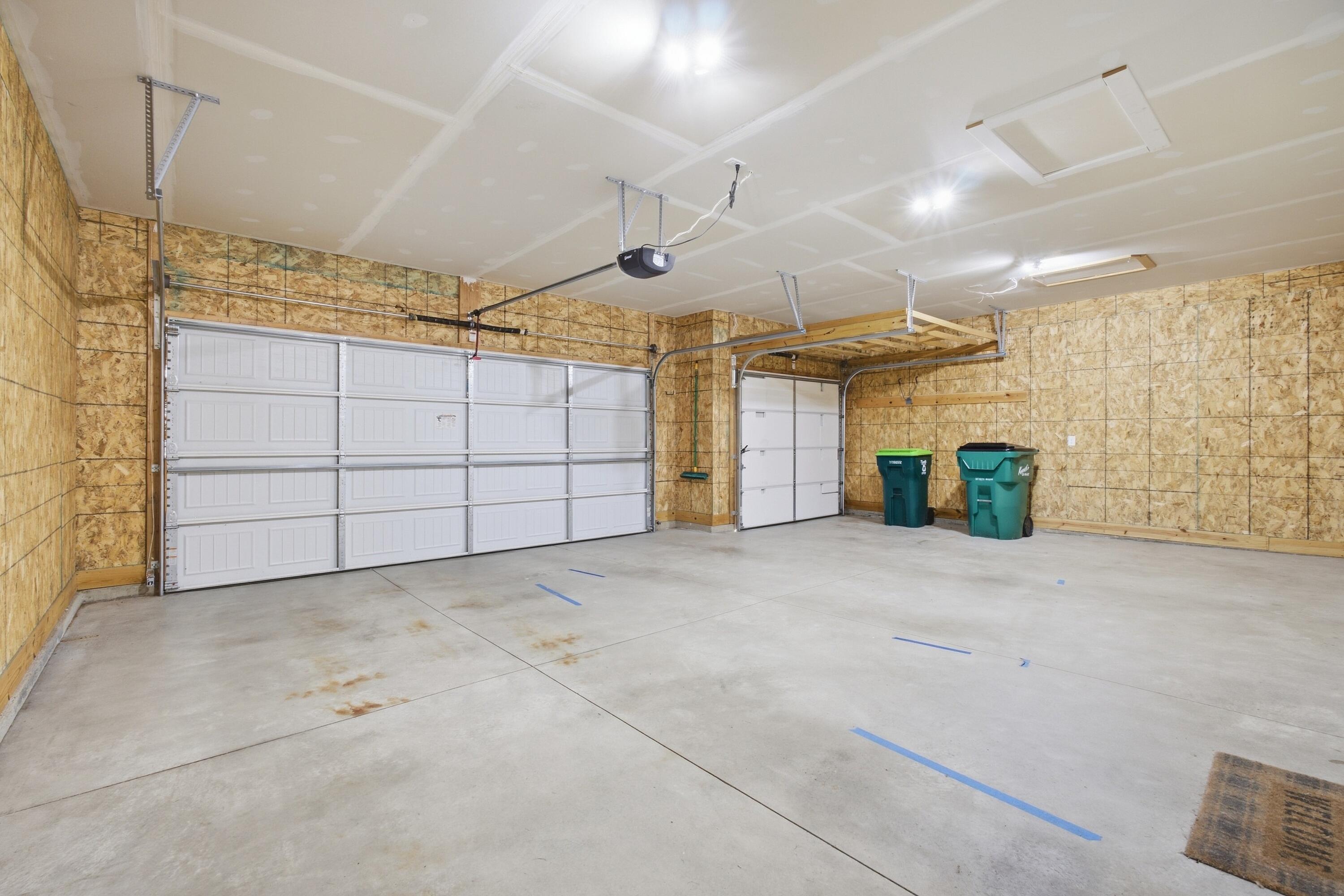 2076 Poplar Court Muskegon MI 49445