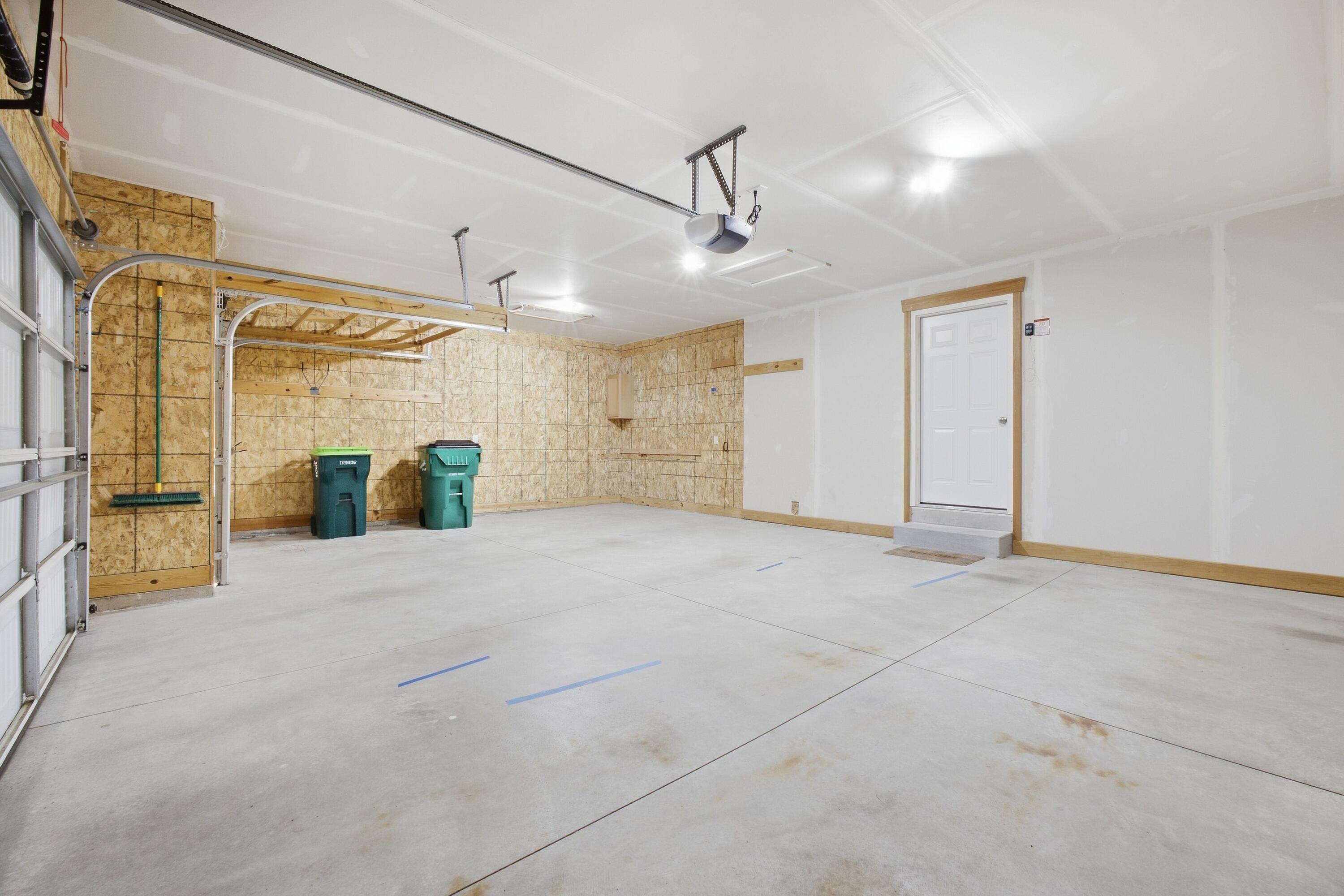 2076 Poplar Court Muskegon MI 49445