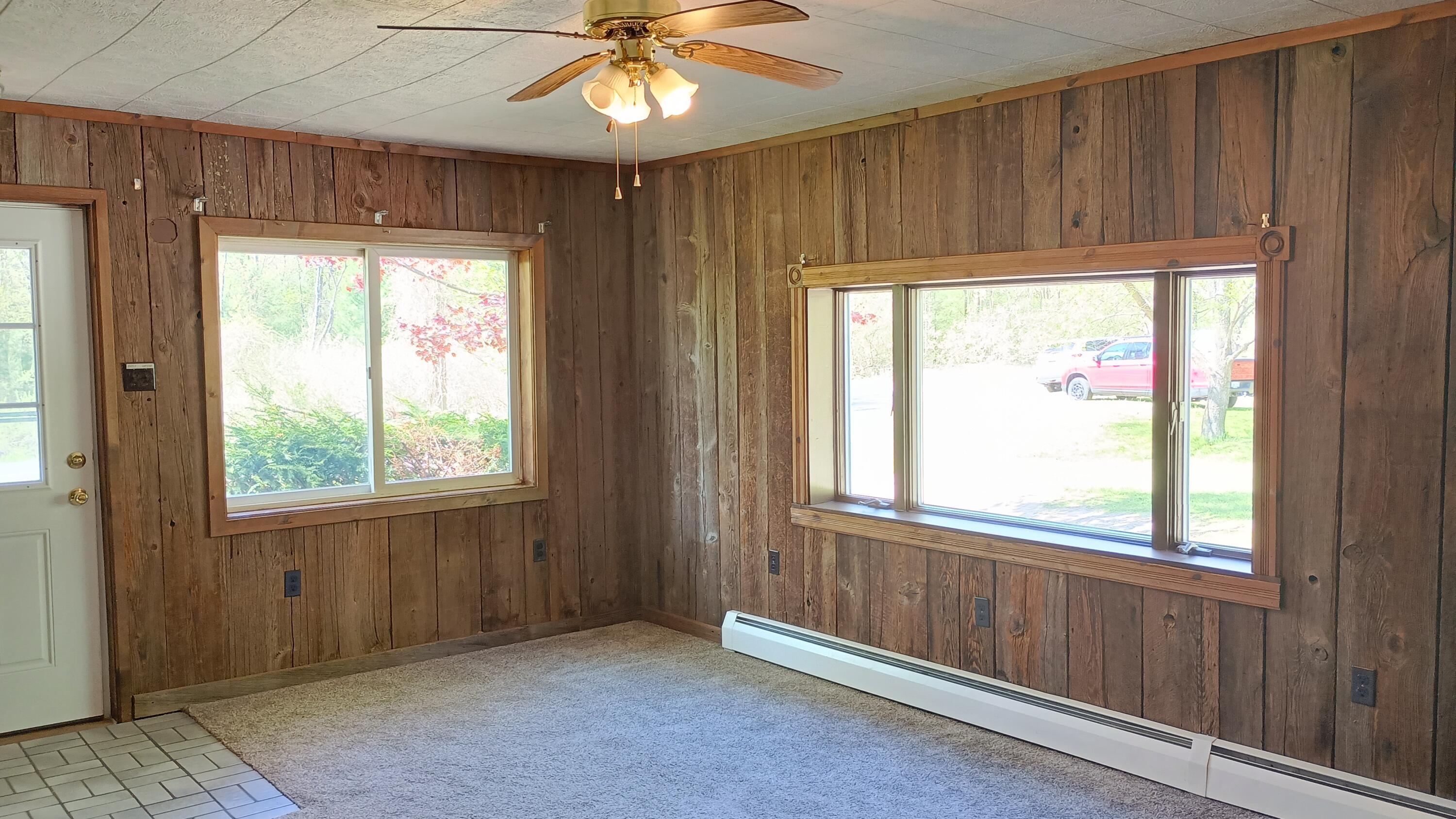 6816 W Victory Drive Ludington MI 49431