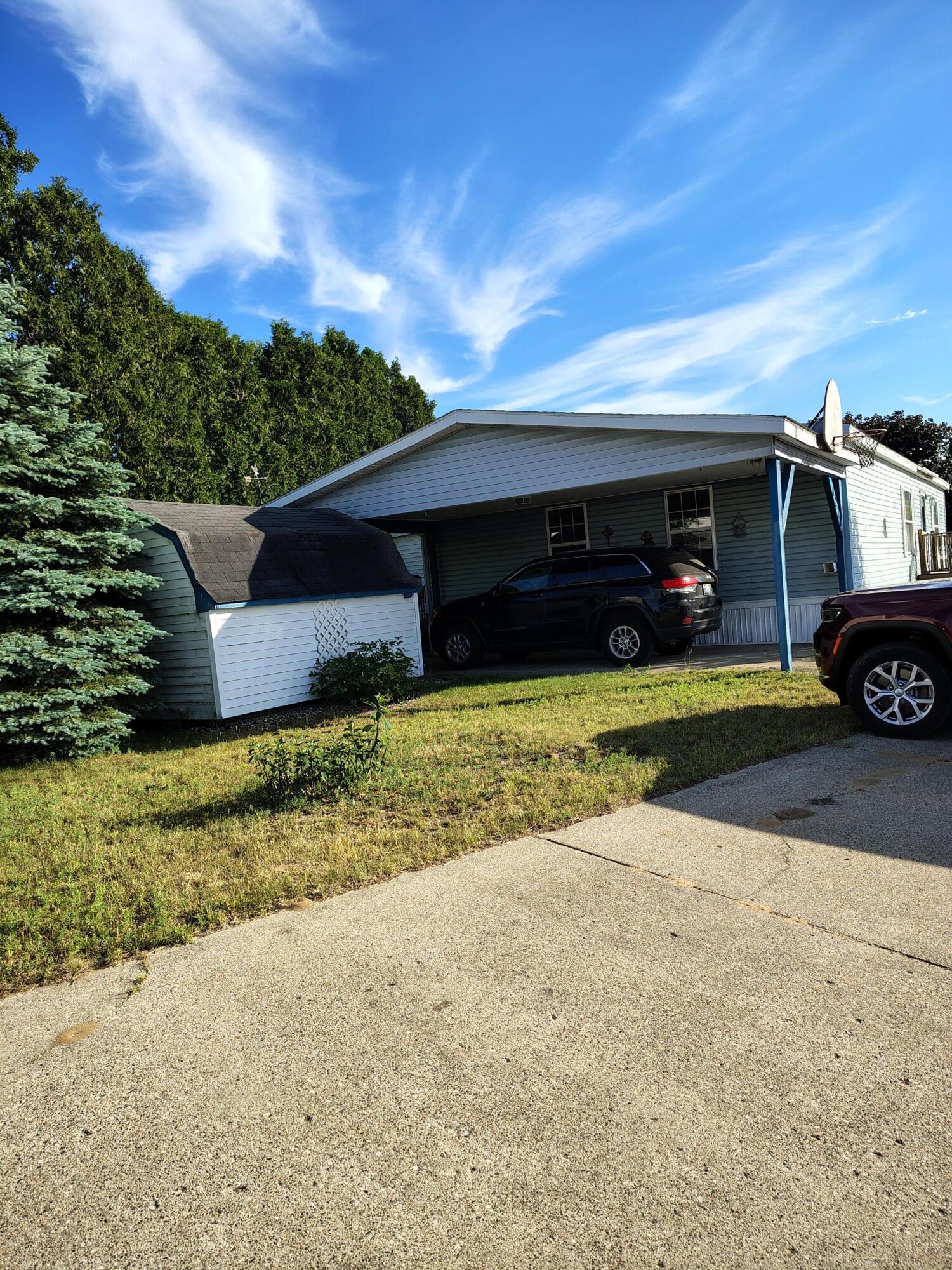 4211 Squaw Creek Trail Muskegon MI 49442