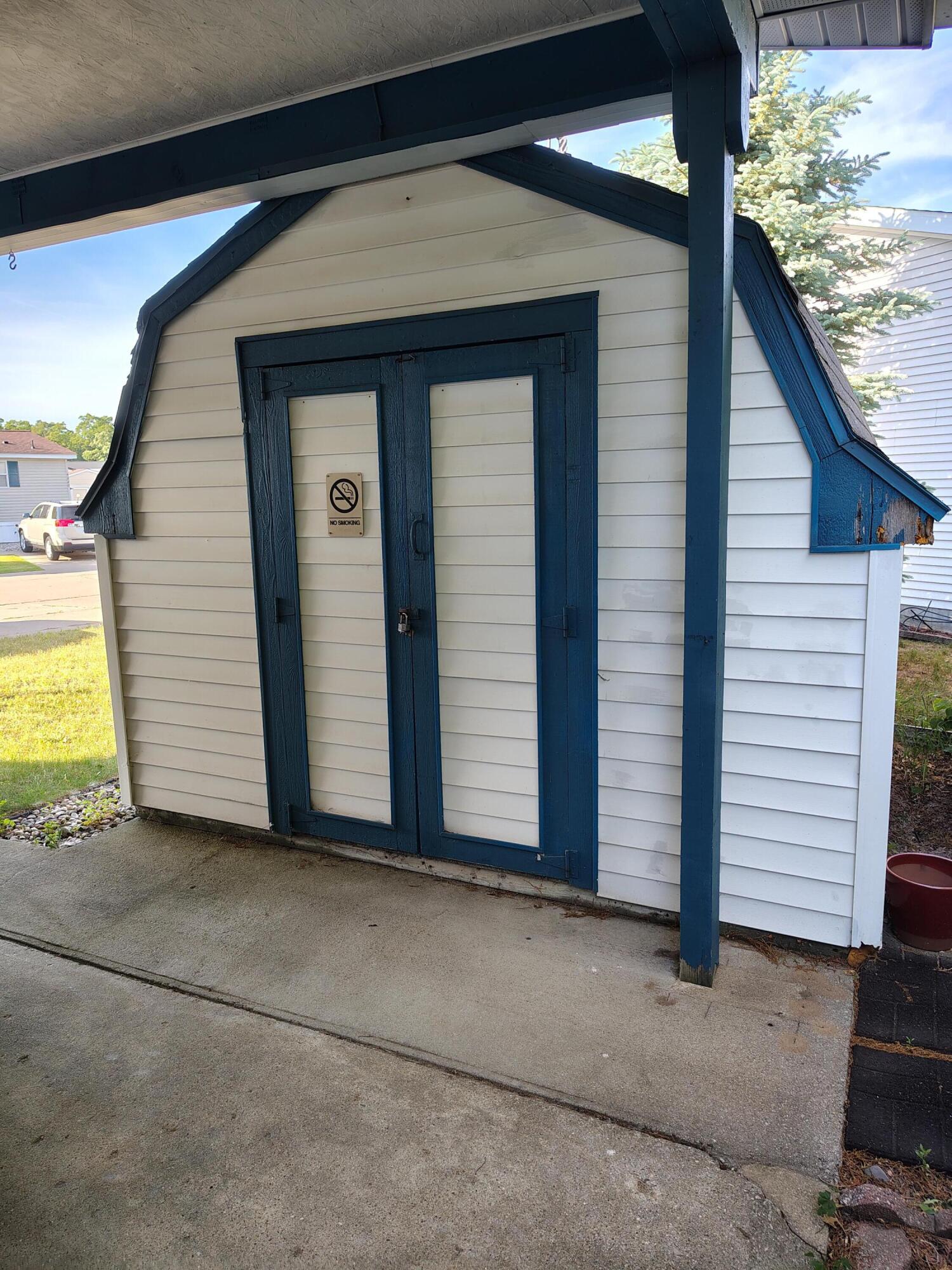 4211 Squaw Creek Trail Muskegon MI 49442