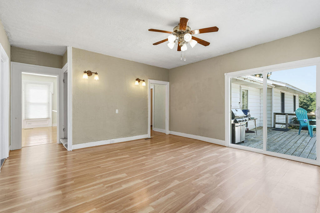 6649 122nd Avenue Fennville MI 49408