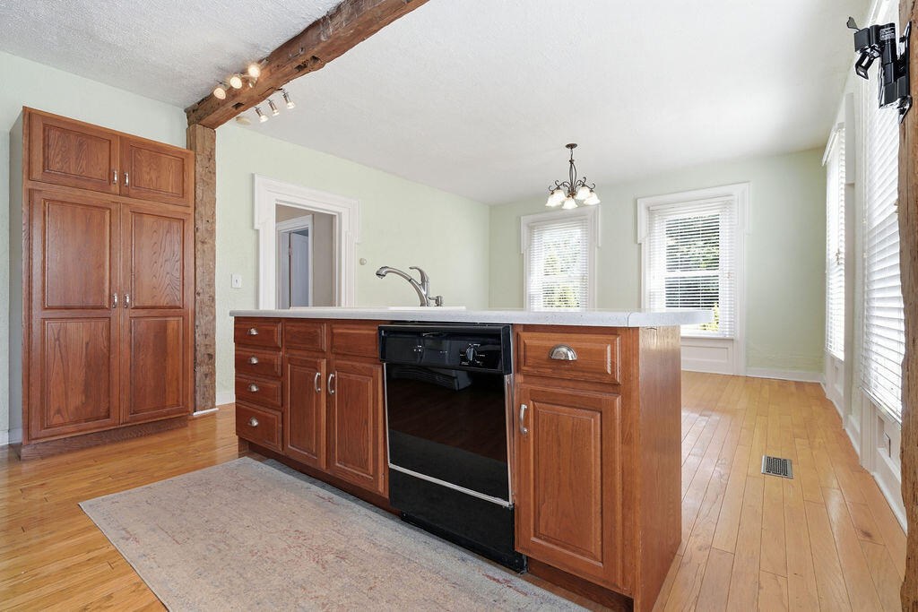 6649 122nd Avenue Fennville MI 49408