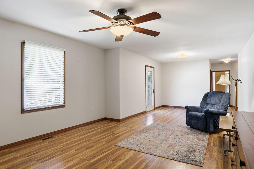 6649 122nd Avenue Fennville MI 49408