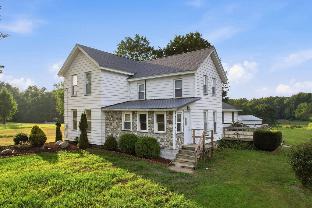 6649 122nd Avenue Fennville MI 49408