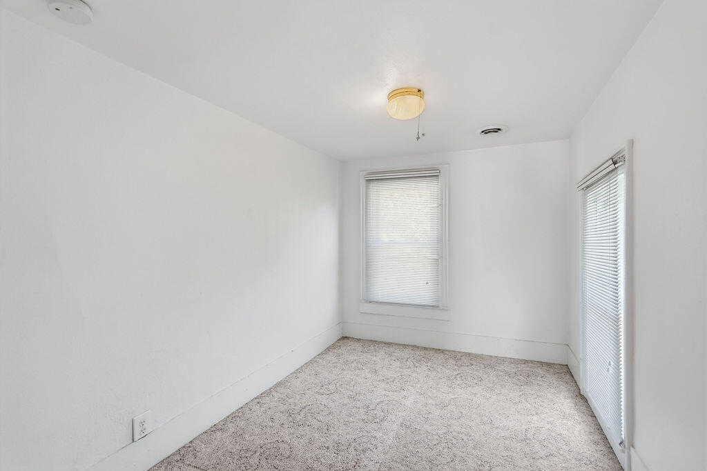 6649 122nd Avenue Fennville MI 49408