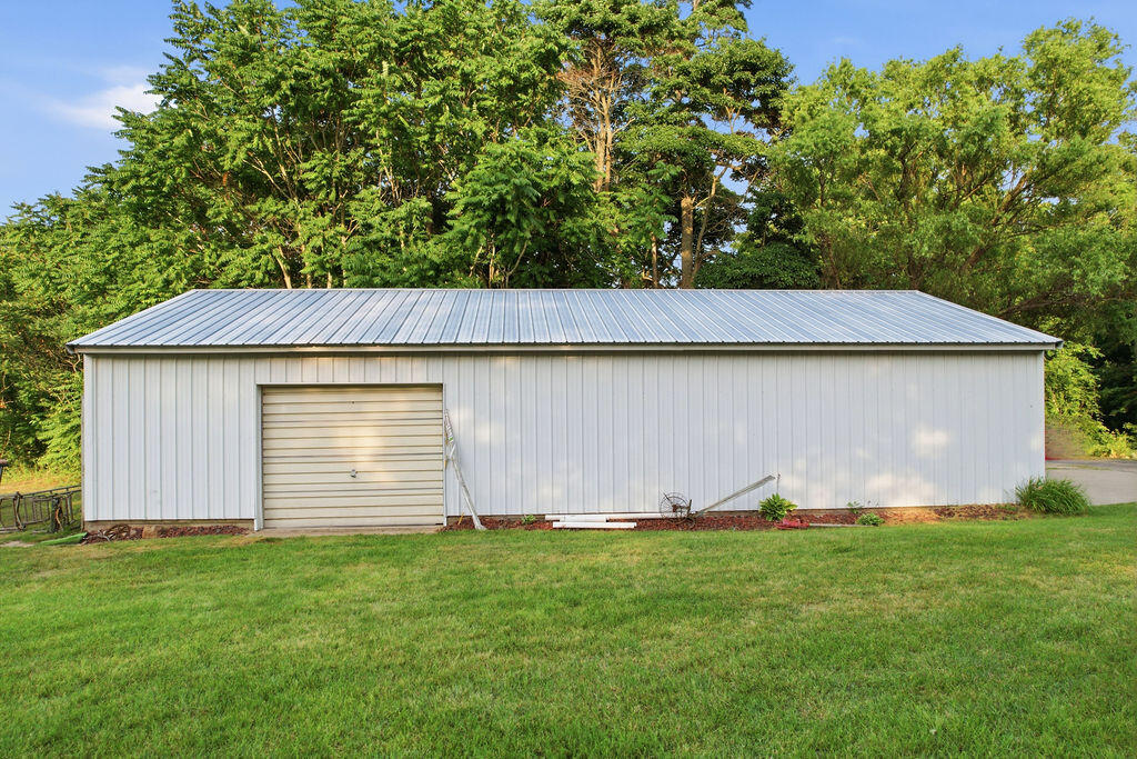 6649 122nd Avenue Fennville MI 49408